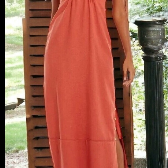 Elegant Iris Vix Paula Hermanny Cream and Tan Maxi Dress - Picture 4 of 5